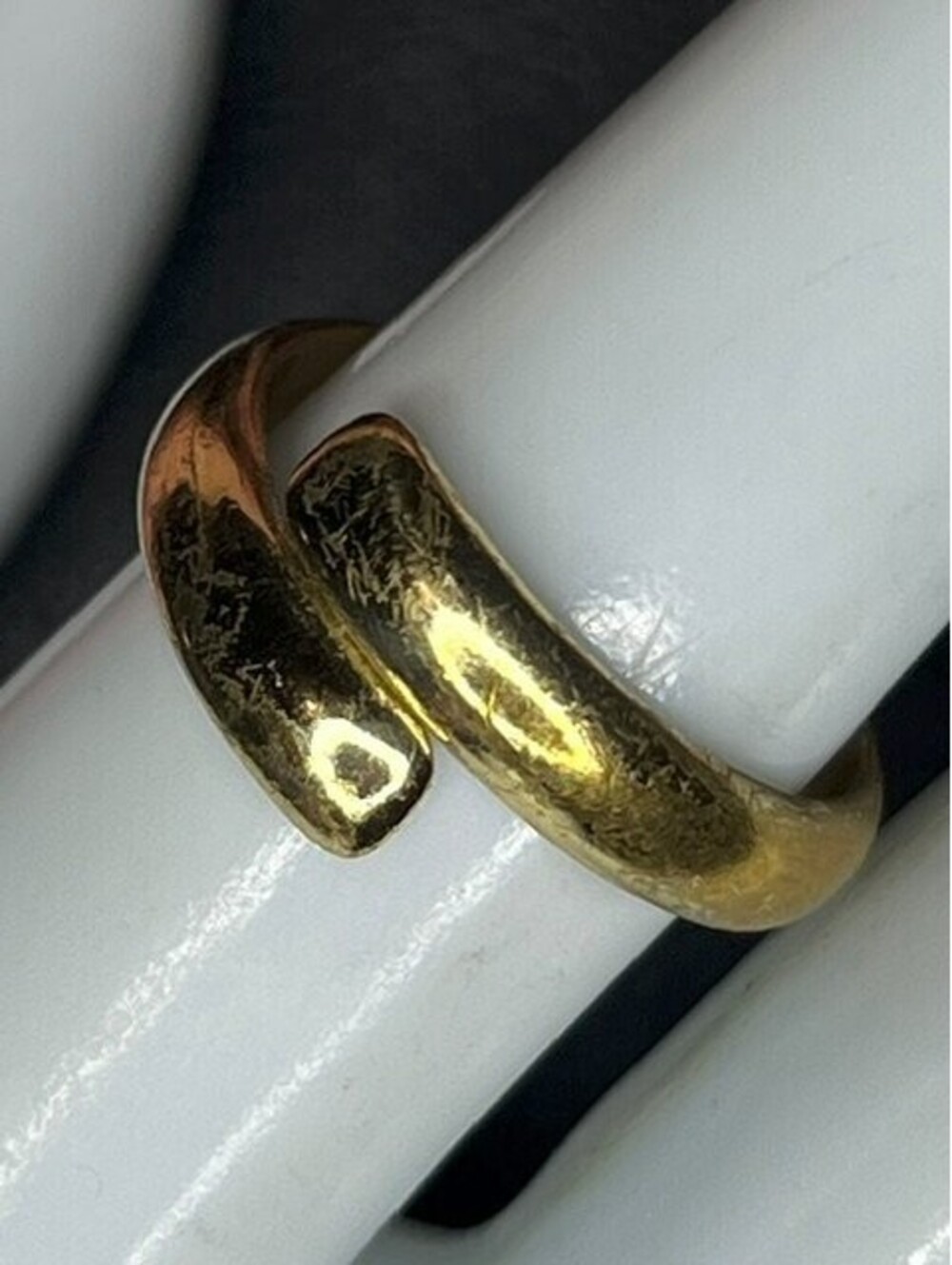 B7569 CHARLES ALBERT Alchemia Band Bypass Ring Adjustable Gold Tone sz 7